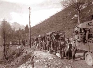 Trasporto truppe (foto Ten. Gianni Peri)